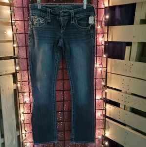Maurices jeans